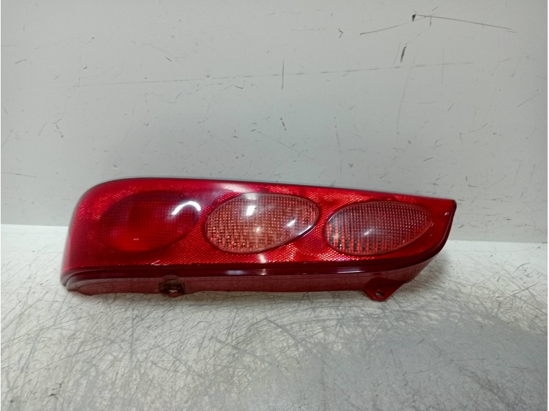 Recambio de piloto trasero derecho para fiat seicento (187) vintage referencia OEM IAM 39660748  