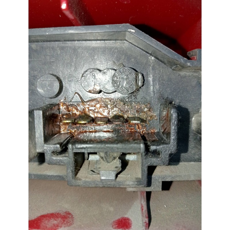 Recambio de piloto trasero derecho para fiat seicento (187) vintage referencia OEM IAM 39660748  