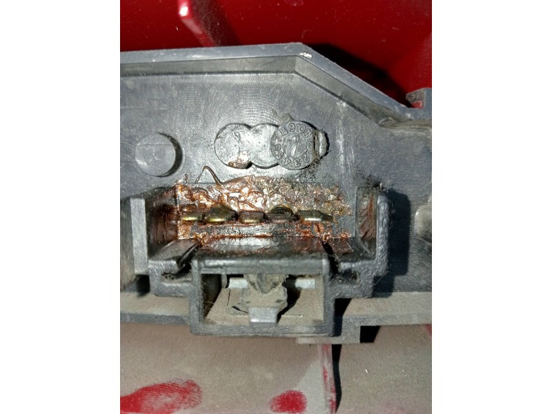 Recambio de piloto trasero derecho para fiat seicento (187) vintage referencia OEM IAM 39660748  