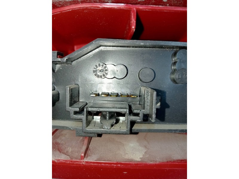 Recambio de piloto trasero izquierdo para fiat seicento (187) vintage referencia OEM IAM 93670748  