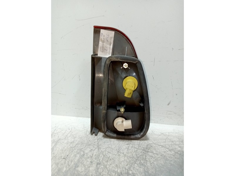 Recambio de piloto trasero izquierdo para fiat ulysse (121) 1.9 turbodiesel referencia OEM IAM   