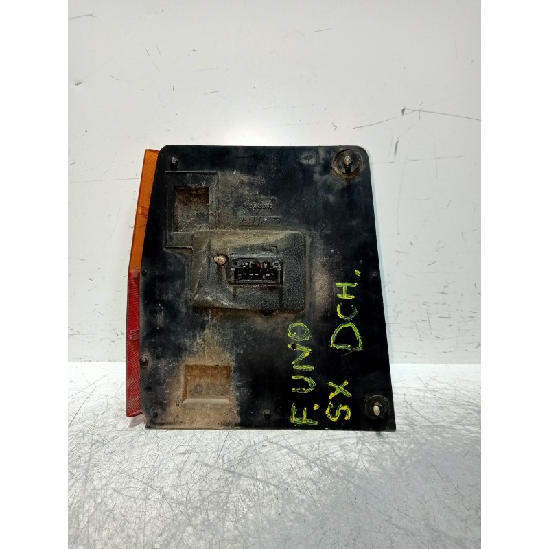 Recambio de piloto trasero derecho para fiat uno (146) sx /75 sx i.e. kat referencia OEM IAM 12846748  