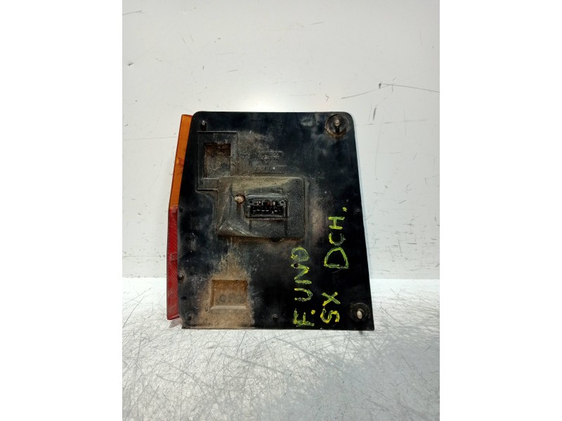 Recambio de piloto trasero derecho para fiat uno (146) sx /75 sx i.e. kat referencia OEM IAM 12846748  