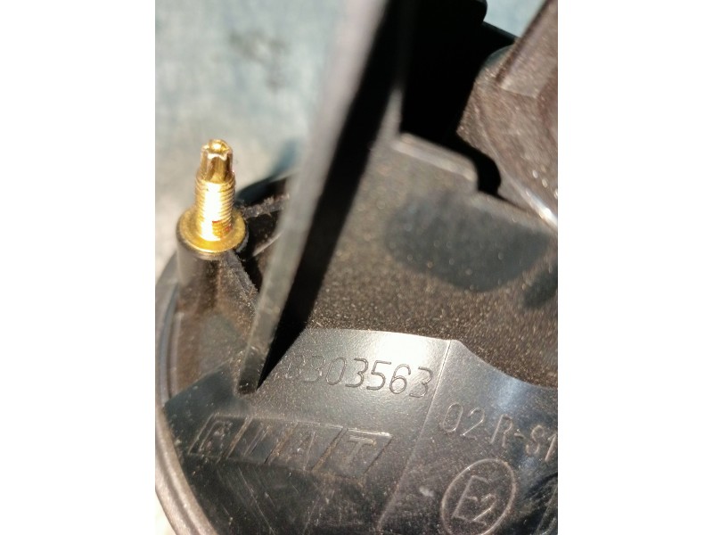 Recambio de piloto trasero izquierdo para fiat coupe (175) 2.0 16v cat referencia OEM IAM 46303563  