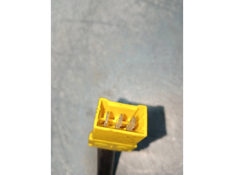 Recambio de piloto trasero derecho para fiat coupe (175) 2.0 16v turbo cat referencia OEM IAM 46303564  