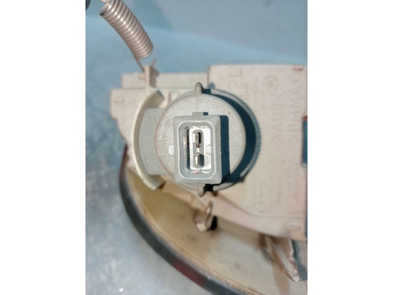 Recambio de piloto delantero izquierdo para fiat punto berlina (176) 1.2 cat referencia OEM IAM   