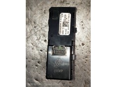 Recambio de mando multifuncion para renault captur helly hansen referencia OEM IAM 250B08825R E1067640  2