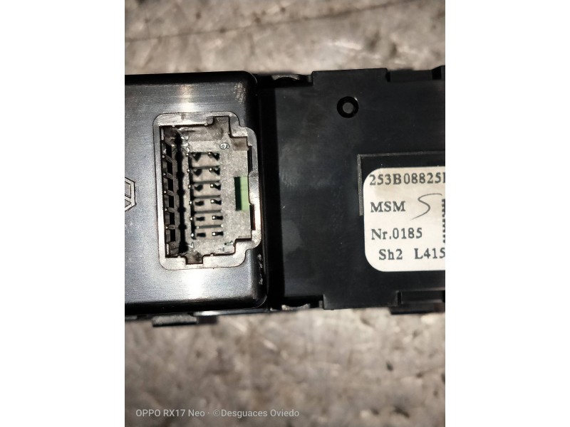 Recambio de mando multifuncion para renault captur helly hansen referencia OEM IAM 250B08825R E1067640 