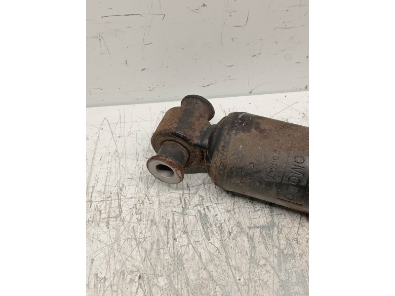 Recambio de amortiguador trasero derecho para ford transit connect combi 220 l1 ambiente referencia OEM IAM KV6C18080MA  