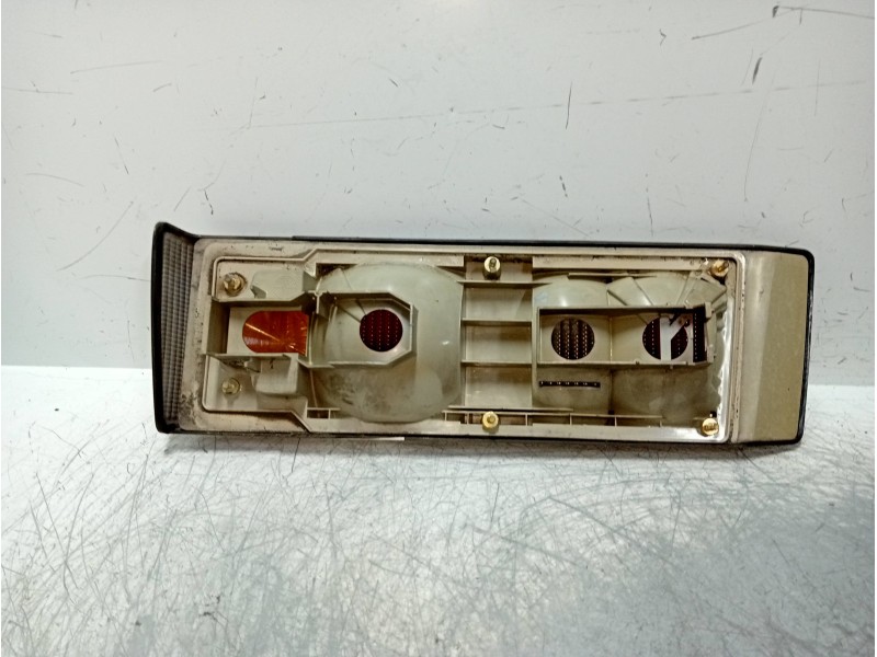 Recambio de piloto trasero izquierdo para ford escort berlina cl referencia OEM IAM   