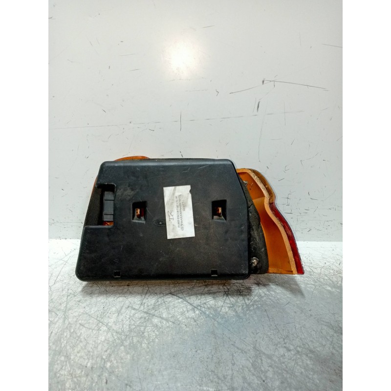 Recambio de piloto trasero izquierdo para ford escort berlina/turnier 1.3 cat referencia OEM IAM   