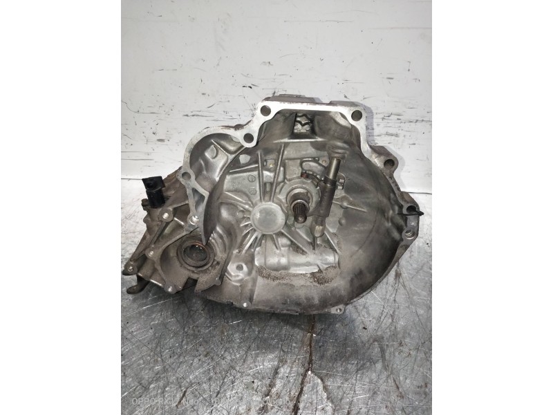 Recambio de caja cambios para nissan sunny berlina (n14) 2.0 diesel referencia OEM IAM    Recambio de caja cambios para nissan sunny berlina (n14) 2.0 diesel referencia OEM IAM
