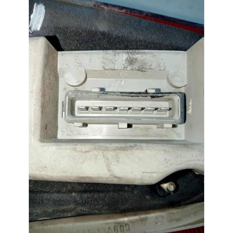 Recambio de piloto trasero izquierdo para ford escort berlina/turnier referencia OEM IAM   