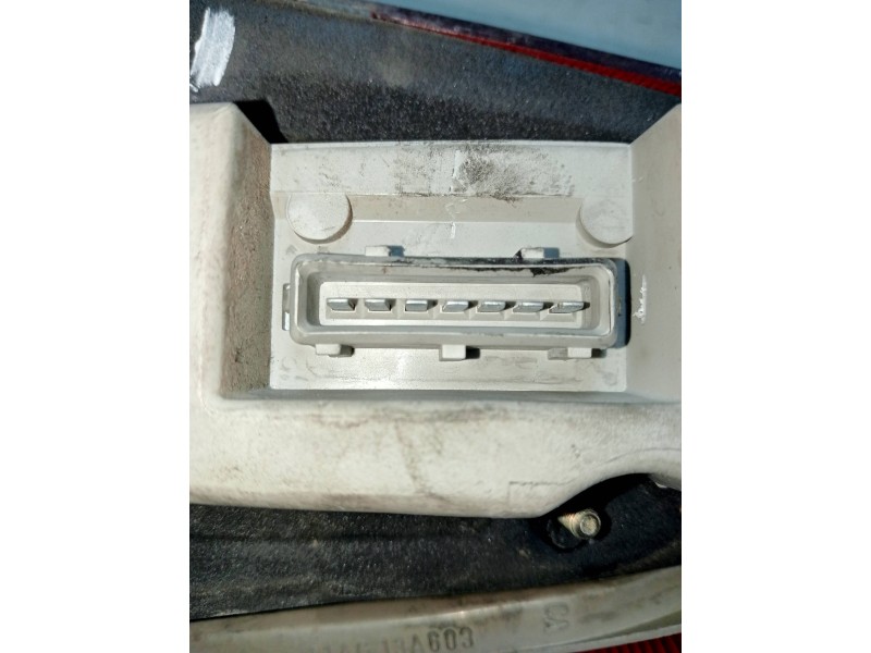 Recambio de piloto trasero izquierdo para ford escort berlina/turnier referencia OEM IAM    Recambio de piloto trasero izquierdo para ford escort berlina/turnier referencia OEM IAM