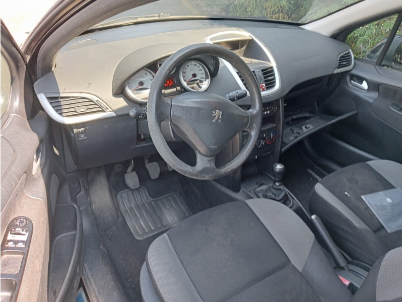 peugeot 207 del año 2007