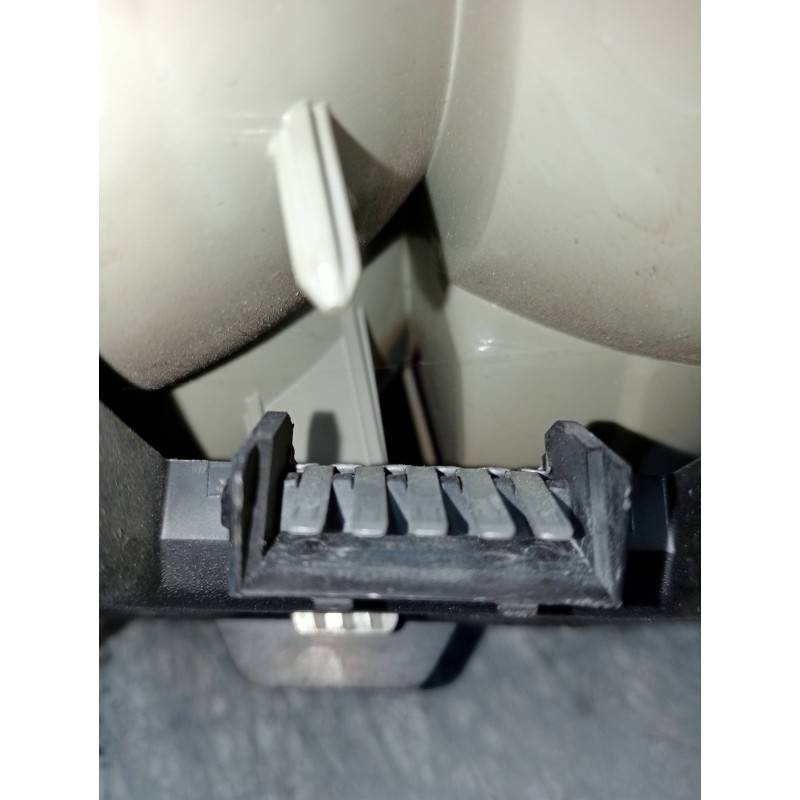 Recambio de piloto trasero derecho para ford escort berl./turnier 1.8 turbodiesel cat referencia OEM IAM   