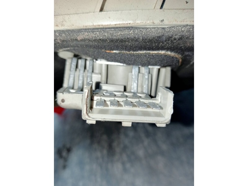 Recambio de piloto trasero izquierdo para ford fiesta berl./courier 1.4 cat (pt-e) referencia OEM IAM   
