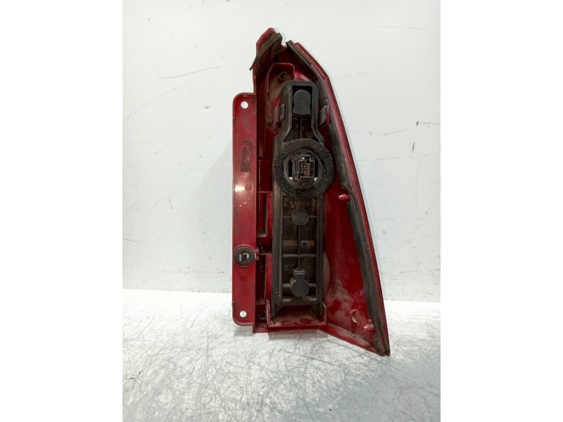 Recambio de piloto trasero izquierdo para ford focus berlina (cak) referencia OEM IAM   