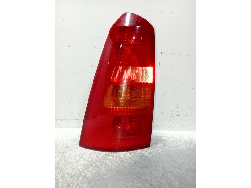 Recambio de piloto trasero izquierdo para ford focus berlina (cak) referencia OEM IAM    Recambio de piloto trasero izquierdo para ford focus berlina (cak) referencia OEM IAM