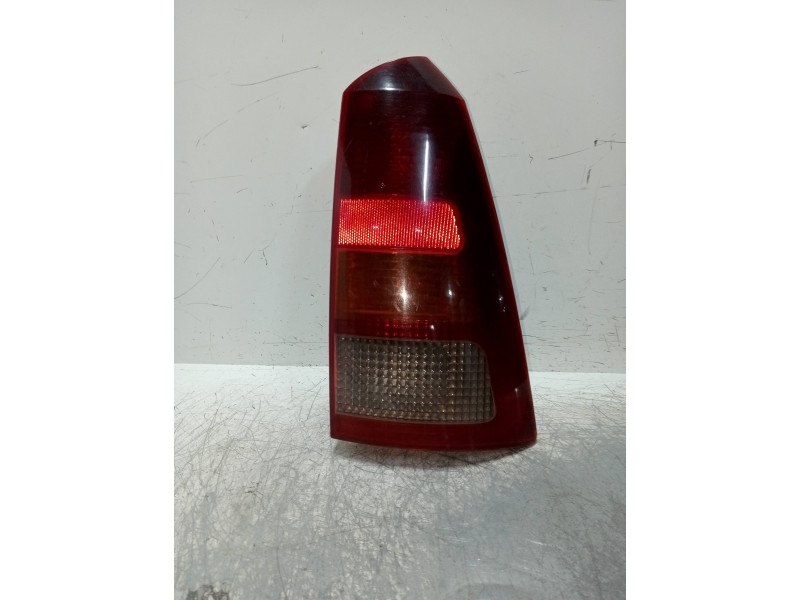 Recambio de piloto trasero derecho para ford focus berlina (cak) referencia OEM IAM   