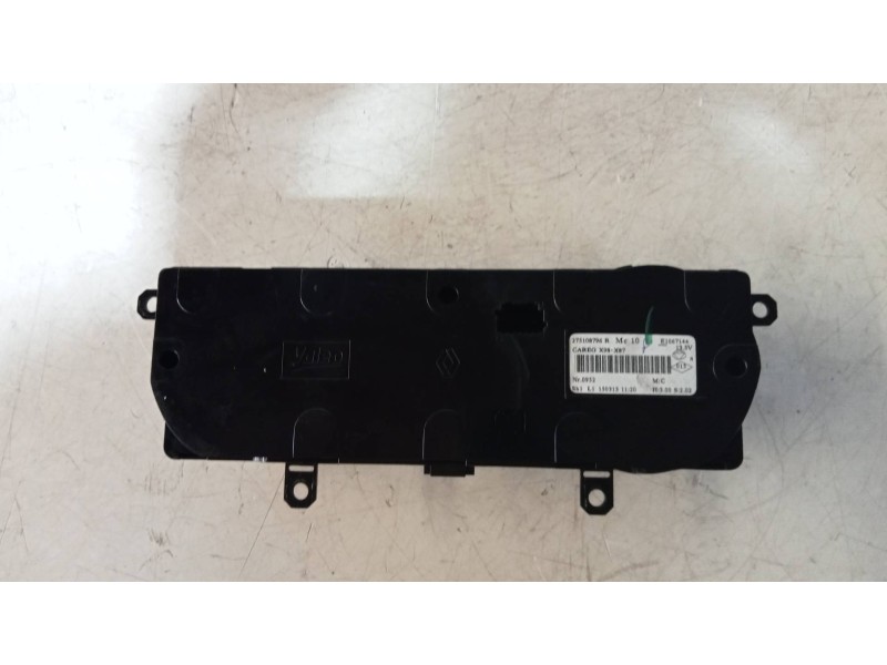 Recambio de mando calefaccion / aire acondicionado para renault captur helly hansen referencia OEM IAM 275108796R E1067144 