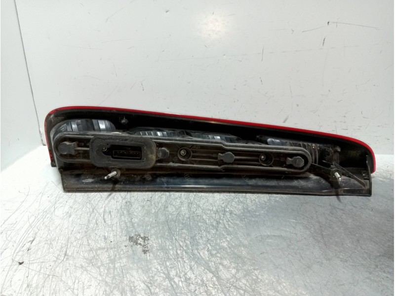 Recambio de piloto lateral derecho para ford focus c-max (cap) ghia (d) referencia OEM IAM 4450780  