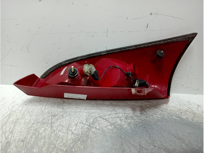 Recambio de piloto trasero derecho para ford focus berlina (cak) 1.8 tdci (3p) referencia OEM IAM    Recambio de piloto trasero derecho para ford focus berlina (cak) 1.8 tdci (3p) referencia OEM IAM