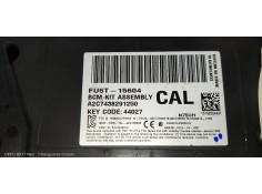 Recambio de caja reles / fusibles para ford mondeo lim. trend referencia OEM IAM FU5T15604CAL A2C7438291250  2