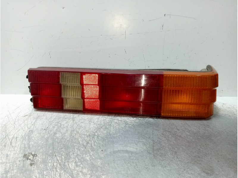Recambio de piloto trasero derecho para ford granada berl./turnier referencia OEM IAM   