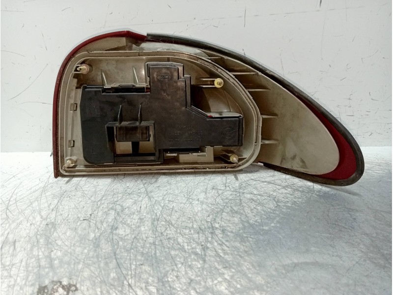 Recambio de piloto trasero izquierdo para ford mondeo berlina/familiar (fd) clx berlina referencia OEM IAM   