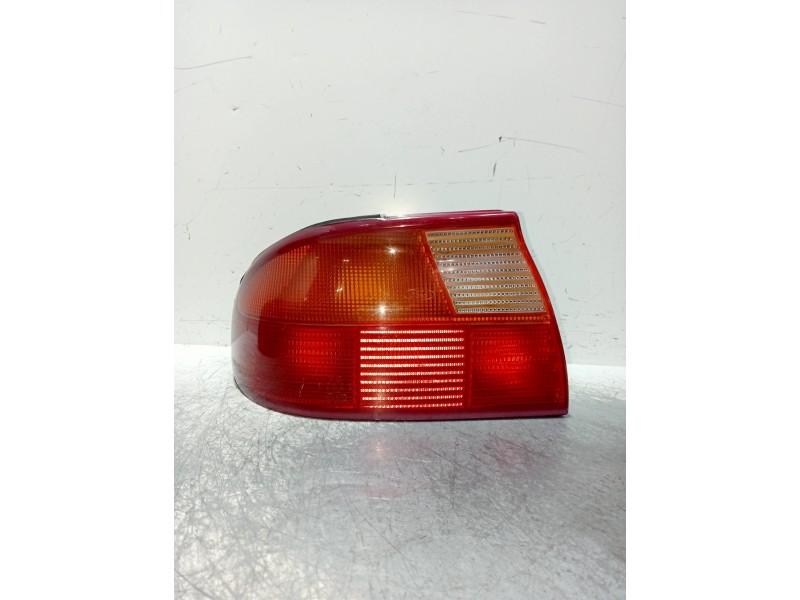 Recambio de piloto trasero izquierdo para ford mondeo berlina/familiar (fd) 1.8 16v cat referencia OEM IAM   