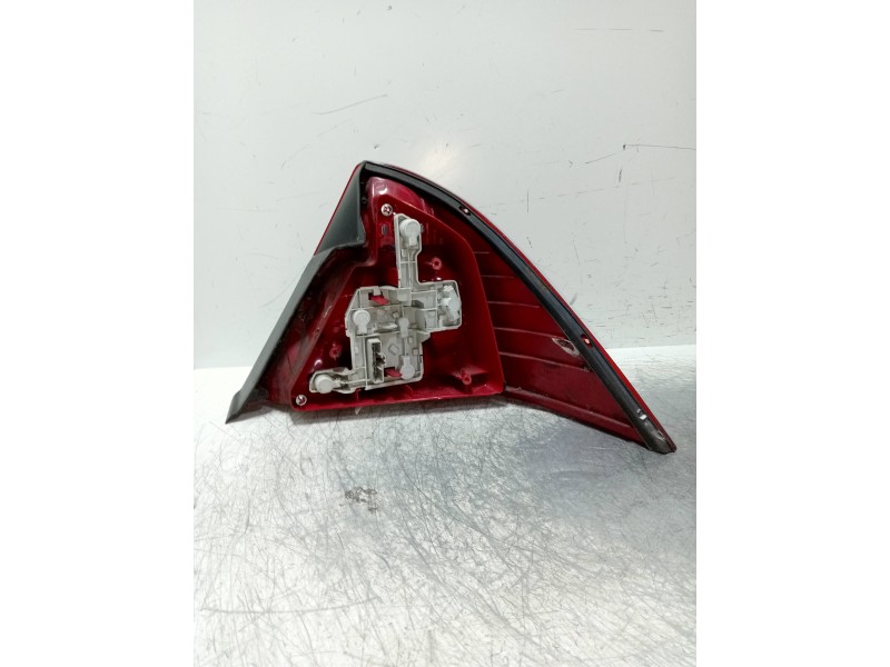 Recambio de piloto trasero izquierdo para ford mondeo berlina (ge) ambiente (06.2003) (d) referencia OEM IAM    Recambio de piloto trasero izquierdo para ford mondeo berlina (ge) ambiente (06.2003) (d) referencia OEM IAM