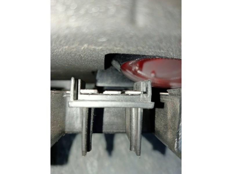 Recambio de piloto trasero izquierdo para ford orion referencia OEM IAM    Recambio de piloto trasero izquierdo para ford orion referencia OEM IAM