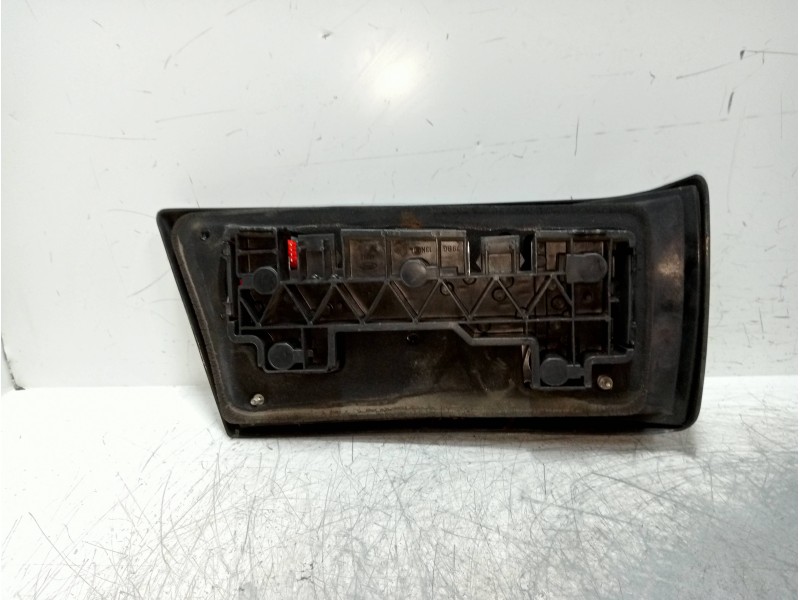 Recambio de piloto trasero derecho para ford orion referencia OEM IAM    Recambio de piloto trasero derecho para ford orion referencia OEM IAM