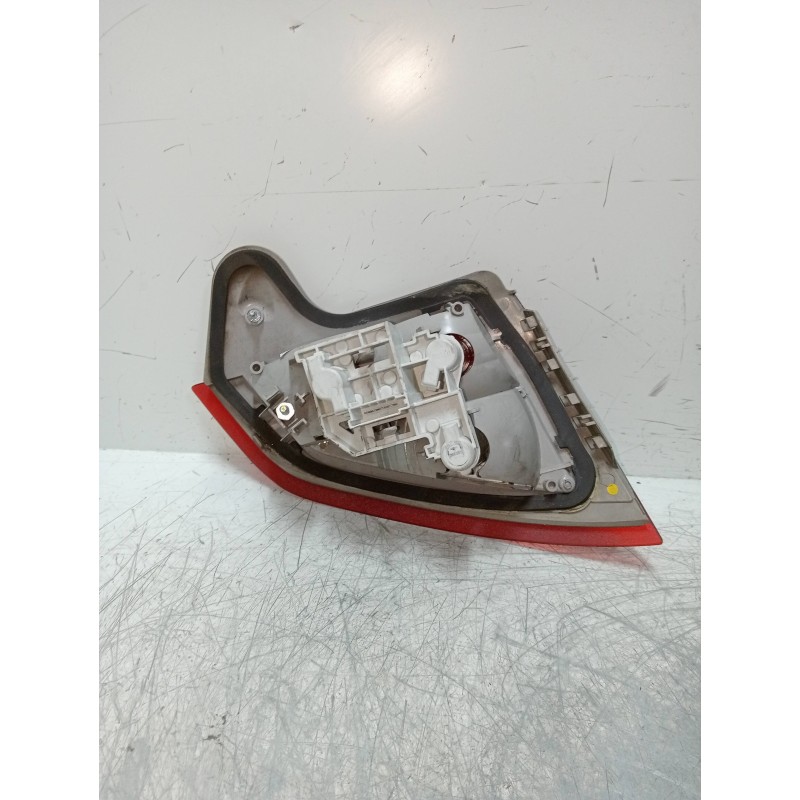 Recambio de piloto trasero derecho interior para ford mondeo ber. (ca2) ghia x referencia OEM IAM   