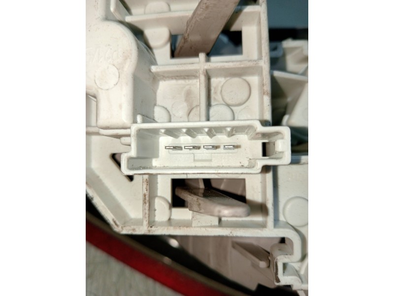 Recambio de piloto trasero derecho interior para ford mondeo ber. (ca2) ghia x referencia OEM IAM   