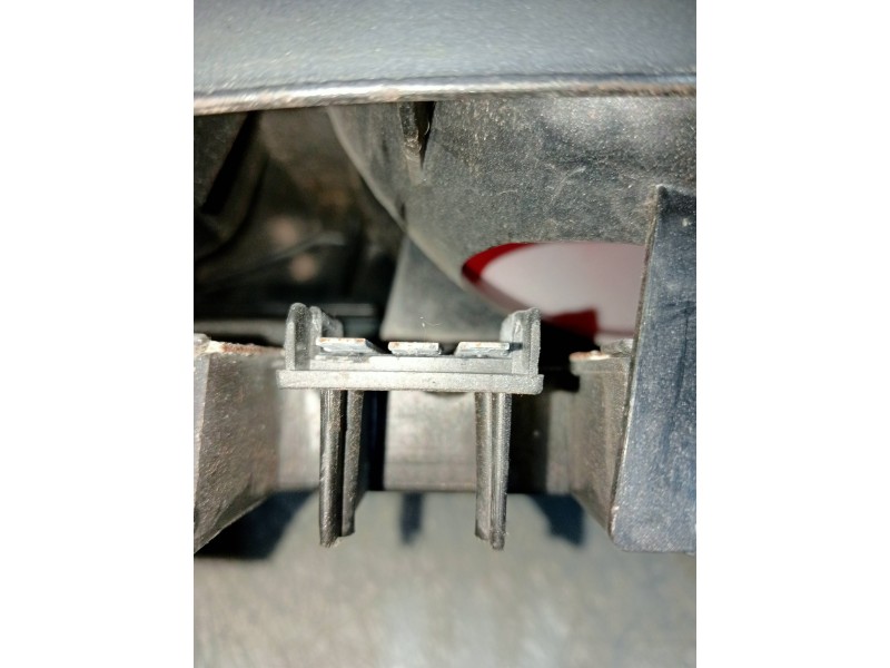 Recambio de piloto trasero izquierdo para ford orion 1.6 d referencia OEM IAM   
