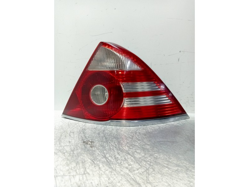 Recambio de piloto trasero derecho para ford mondeo berlina (ge) futura (d) referencia OEM IAM   