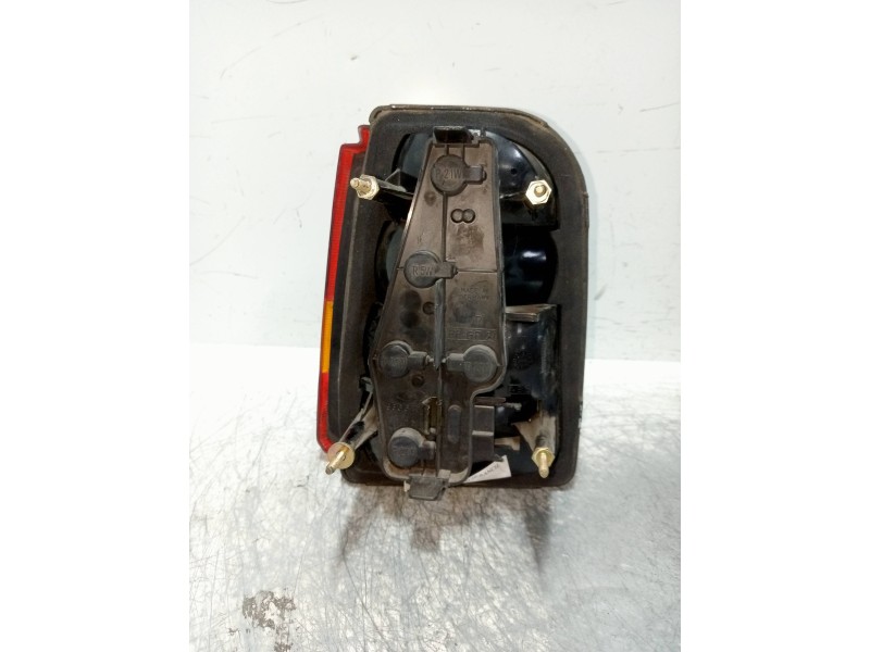 Recambio de piloto trasero derecho para ford scorpio berl./turnier referencia OEM IAM   