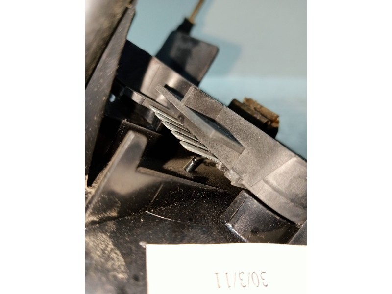 Recambio de piloto trasero izquierdo para ford scorpio berl./turnier referencia OEM IAM   