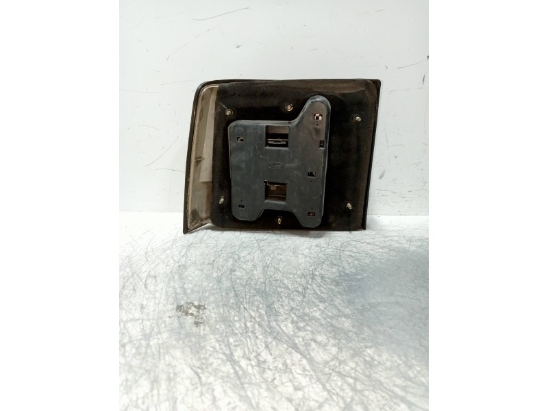 Recambio de piloto trasero izquierdo para ford scorpio 2.0 (ohc) referencia OEM IAM   