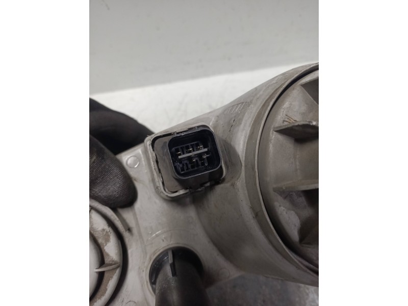 Recambio de faro derecho para hyundai h 100 2.5 d referencia OEM IAM   