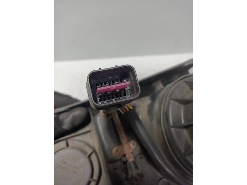 Recambio de faro derecho para hyundai coupe (gk) 2.0 fx vvt referencia OEM IAM   
