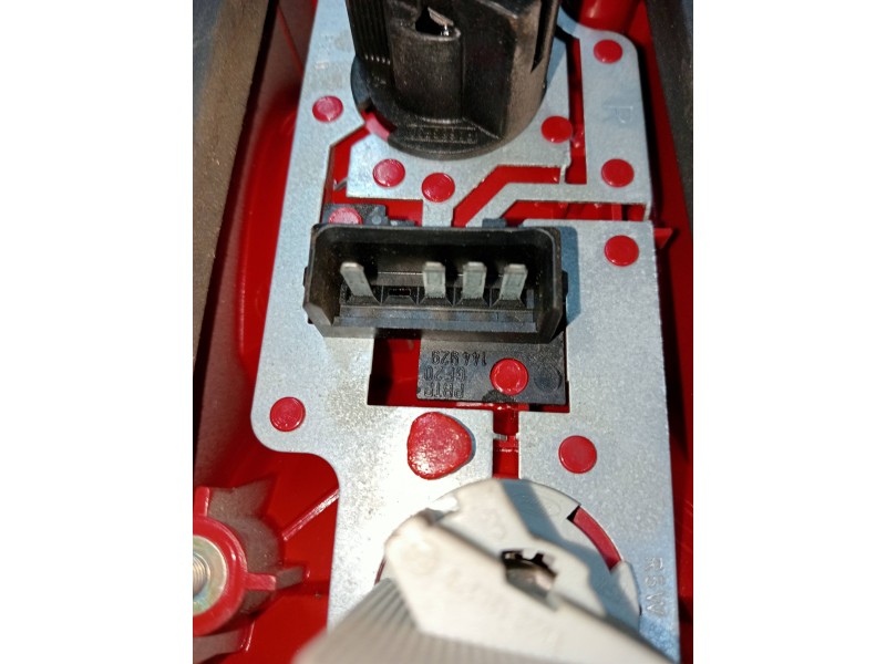 Recambio de piloto trasero derecho para ford scorpio berl./turnier referencia OEM IAM   