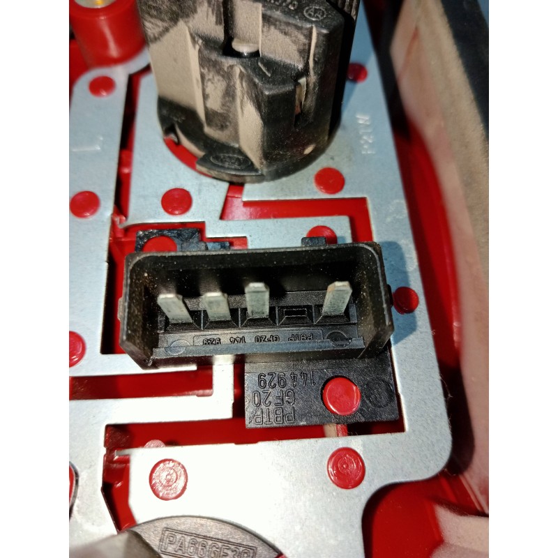 Recambio de piloto trasero izquierdo para ford scorpio berl./turnier 24v ghia berlina referencia OEM IAM   