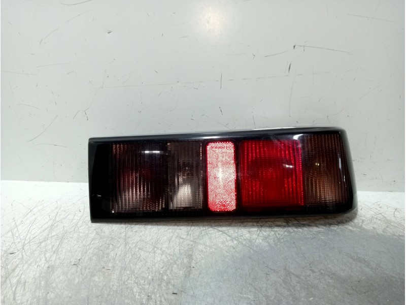 Recambio de piloto trasero derecho para ford sierra berlina cl referencia OEM IAM   