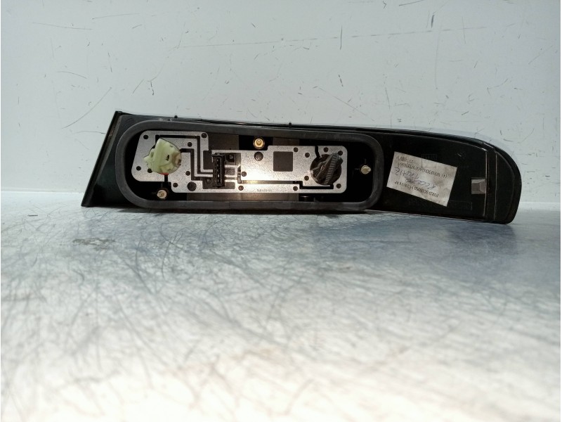 Recambio de piloto trasero izquierdo para ford scorpio berl./turnier 2.0 16v cat referencia OEM IAM   