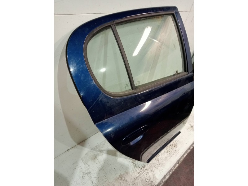 Recambio de puerta trasera derecha para toyota yaris (ncp1/nlp1/scp1) 1.3 cat referencia OEM IAM   