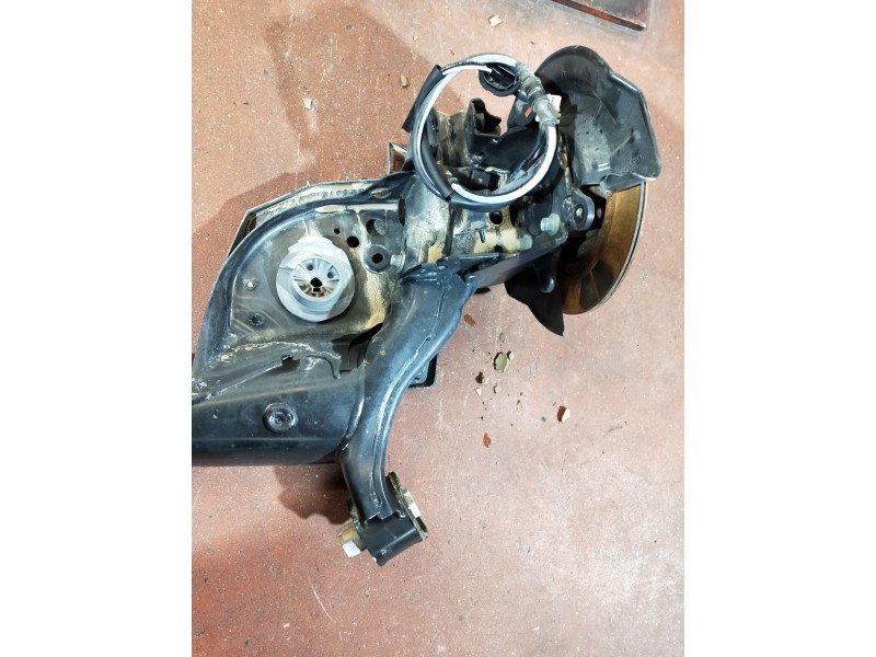 Recambio de puente trasero para mazda 3 berlina (bp) evolution referencia OEM IAM   DISCO/ABS