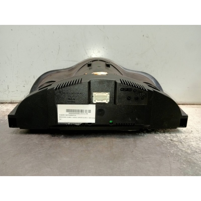 Recambio de cuadro instrumentos para mercedes clase c (w203) sportcoupe c 180 compressor (203.746) referencia OEM IAM A203540384